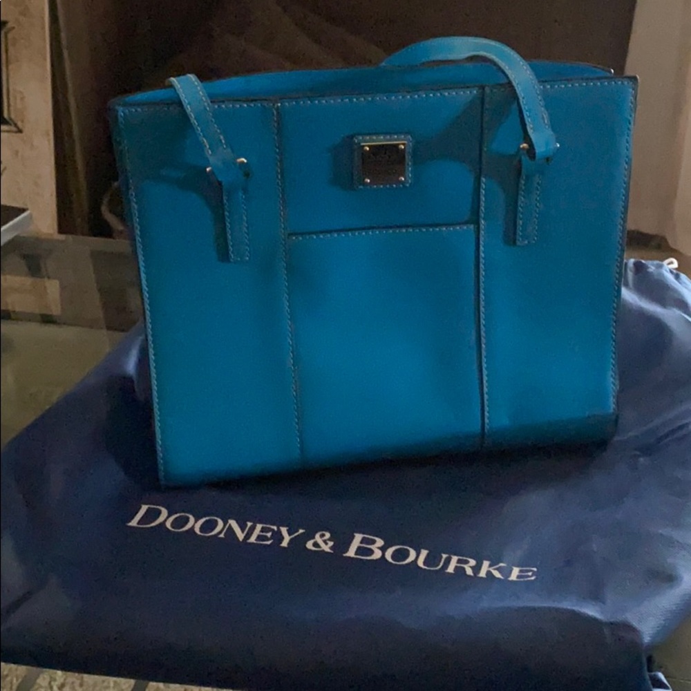 Dooney & Bourke bag